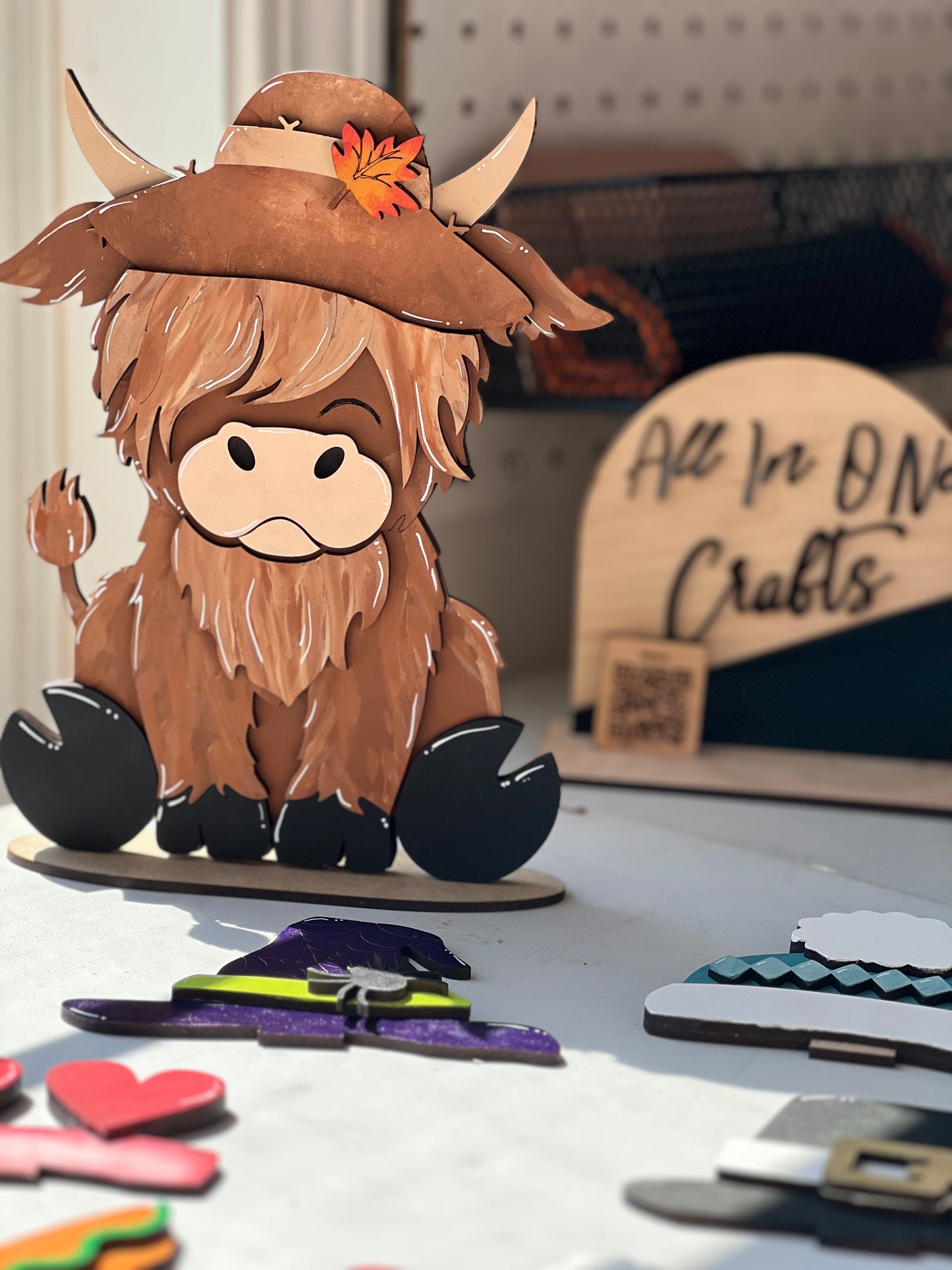 Interchangeable Highland Cow with Seasonal Hats
