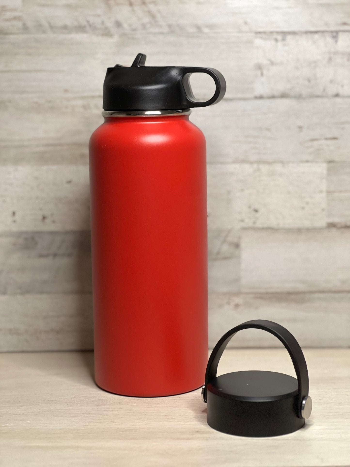 Wavy American Flag Engraved 20oz Tumbler